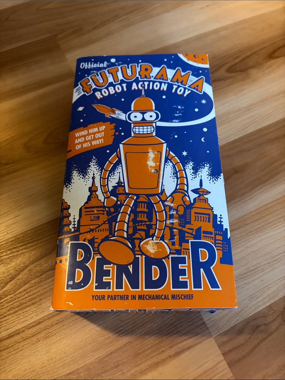 Rocket USA FUTURAMA BENDER OFFICIAL WIND-UP ROBOT ACTION FIGURE TOY VINTAGE 2000